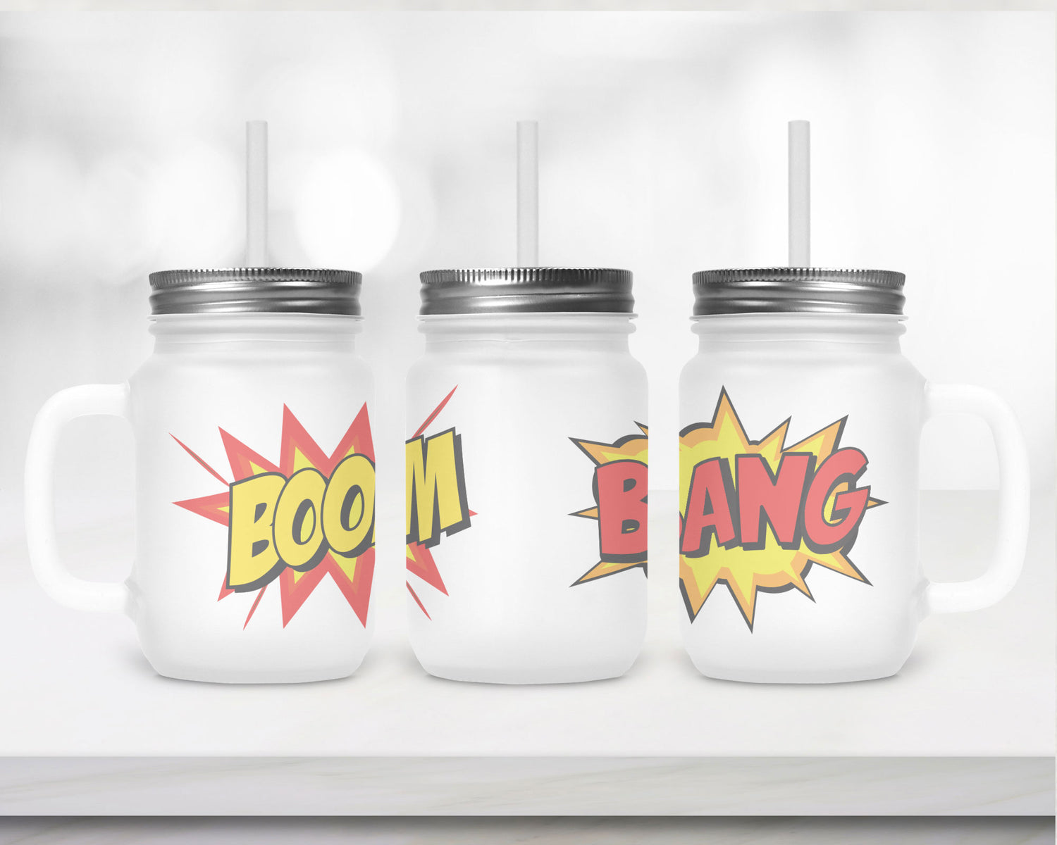 Henkelglas "BOOM" mit Deckel und Trinkhalm