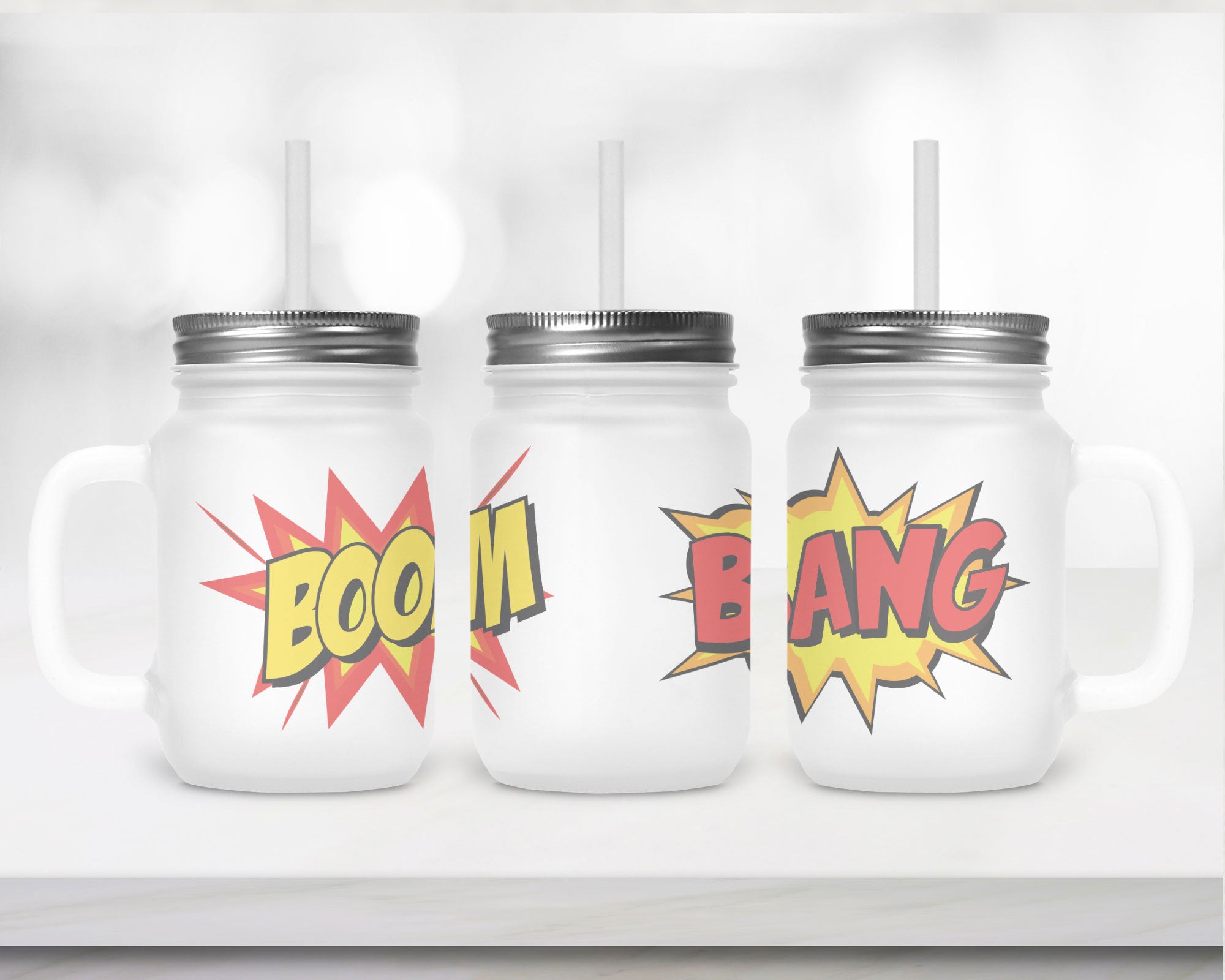 Henkelglas "BOOM" mit Deckel und Trinkhalm