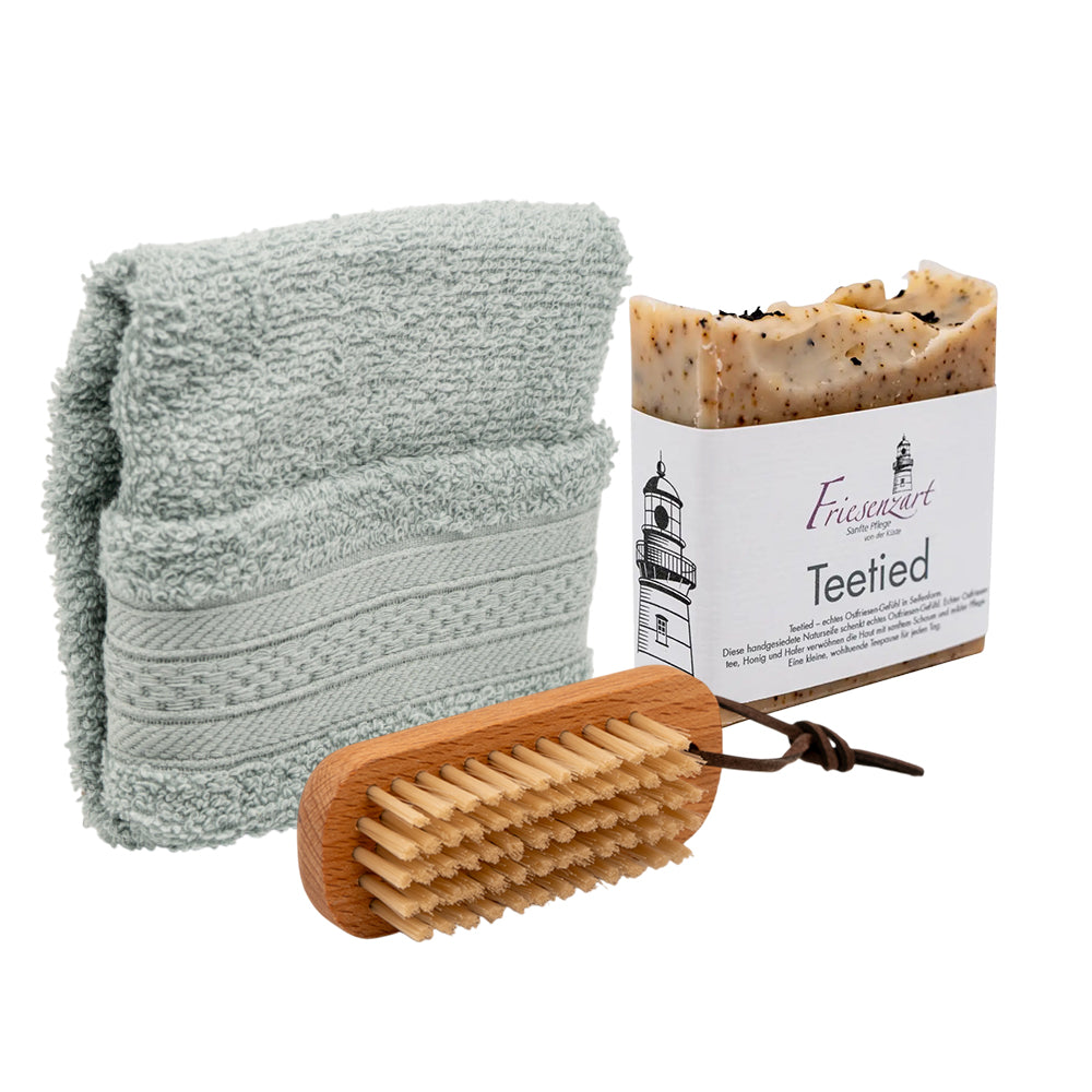 Pflege-Set „Teetied“ – Seife, Bürste & Gästehandtuch