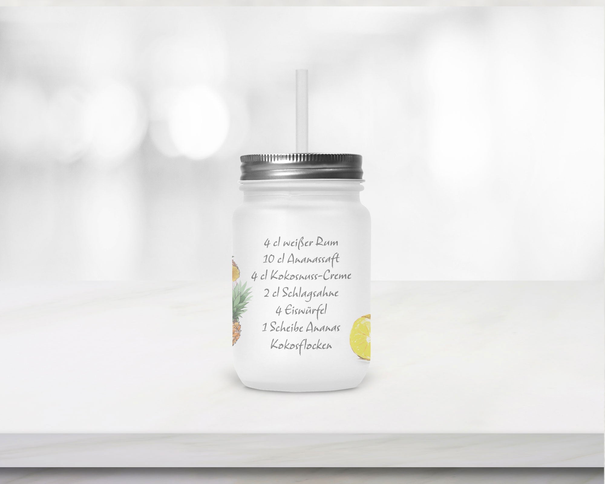 Henkelglas mit Deckel, Trinkhalm und Pina Colada - Rezept - Zwergenstick