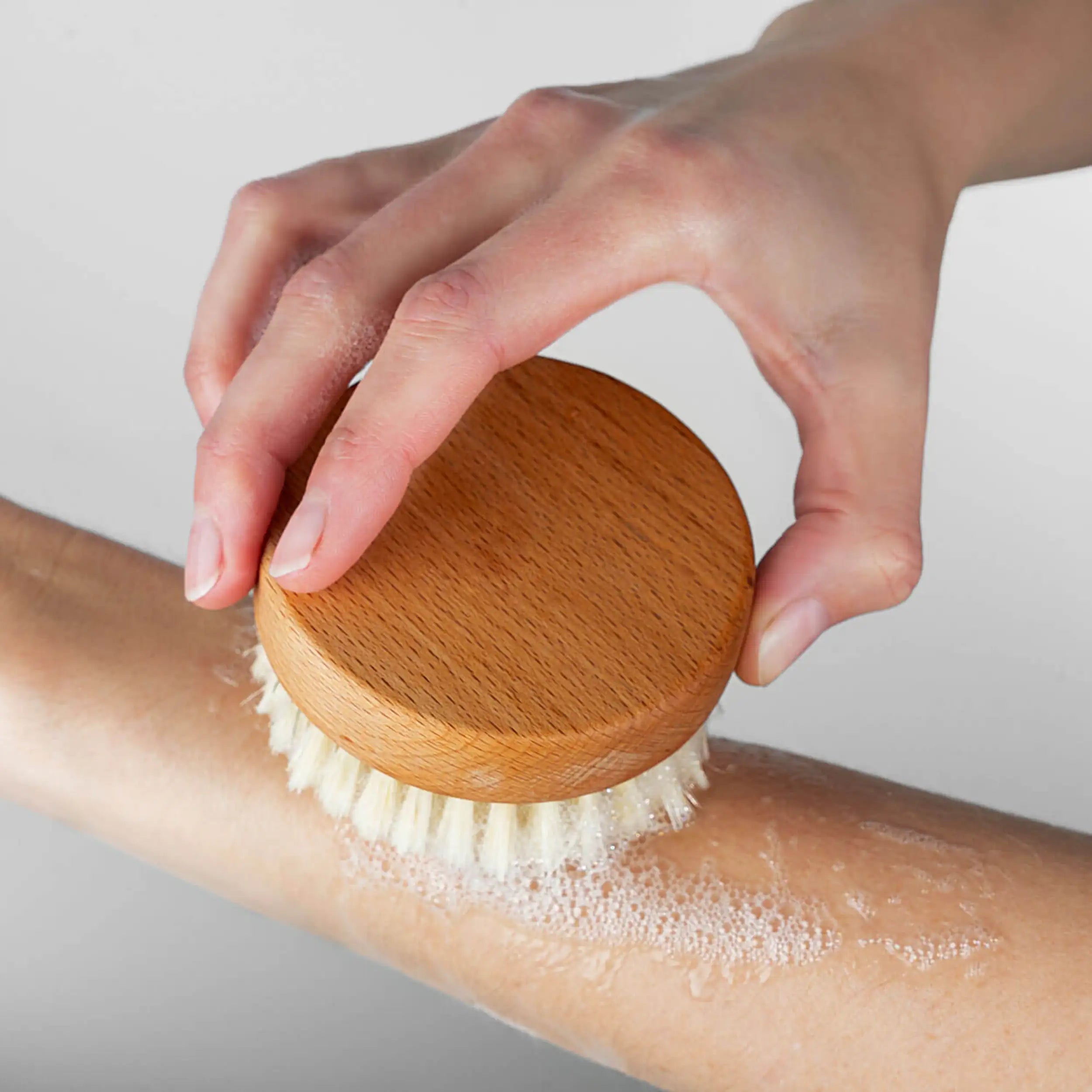 Badebürste ohne Stiel – natürlich &amp; zeitlos
