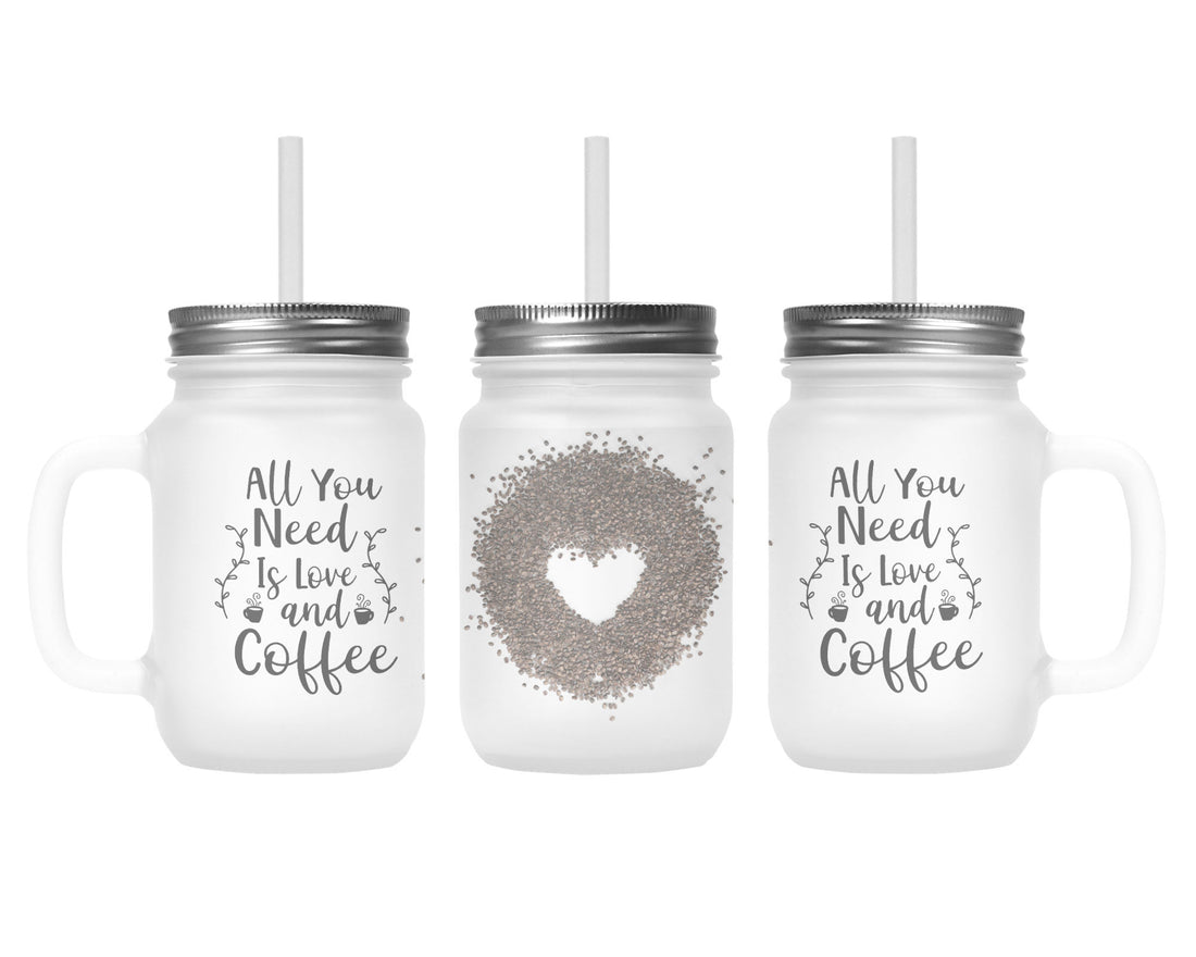 Henkelglas mit Deckel und Trinkhalm All you need is Coffee