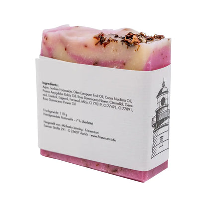 Küstenrose – Zart duftende Rosenseife mit Blütennote